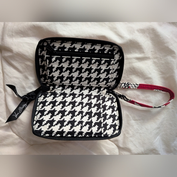 Vera Bradley Red Floral Wristlet - Picture 3 of 4